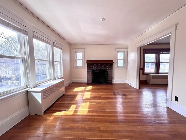 Building Photo - 16 Upland Rd Unit 16 Rental