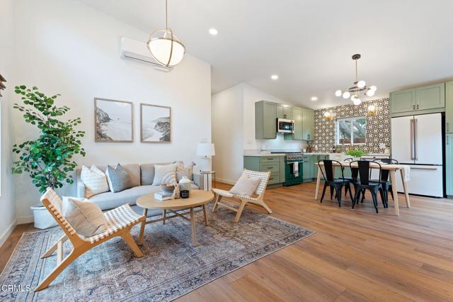 Building Photo - 114 S Santa Rosa St