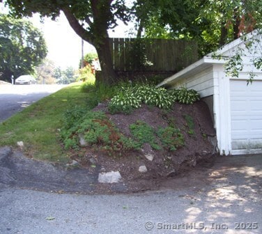 Photo - 123 Bridge St