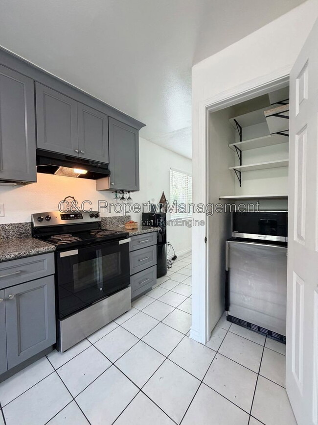 Photo - 7099 Russan Ln