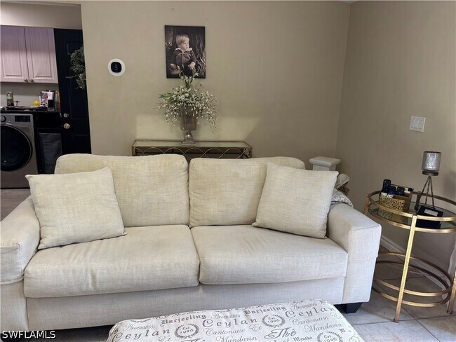 Photo - 1156 Oakes Blvd