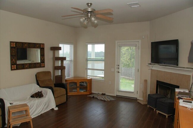 Photo - 3229 Long Day Dr