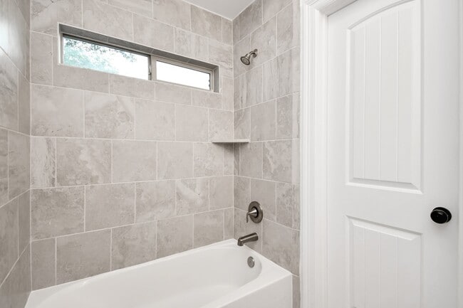 Building Photo - 1411 Upland Arbor Dr