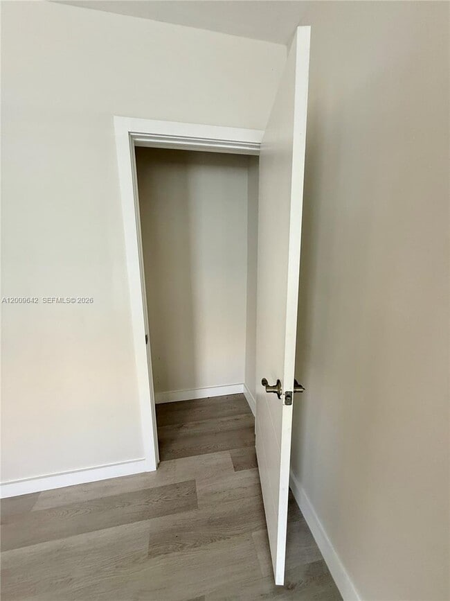 Photo - 1525 Michigan Ave Unit 8