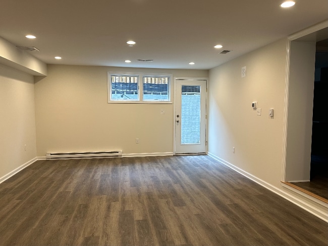 Photo - 4424 Brandywine St NW Unidad B
