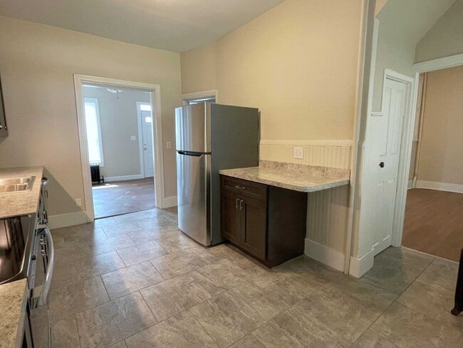 Photo - 113-115 E Main Street Unidad 113 E. Main