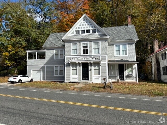 Building Photo - 362 Lime Rock Rd Rental