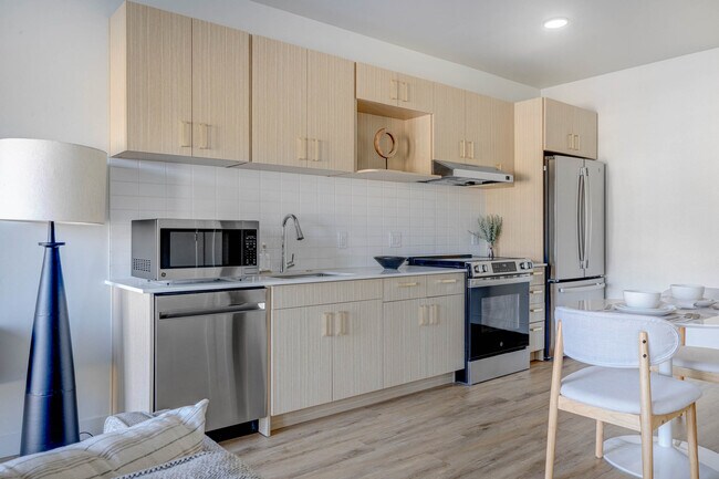 330 Belhaven