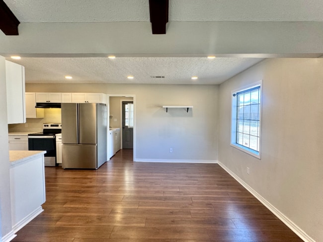 Photo - 3301 John Hancock Rd