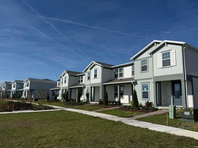 Photo - 4617 ORCHARD VIEW Aly