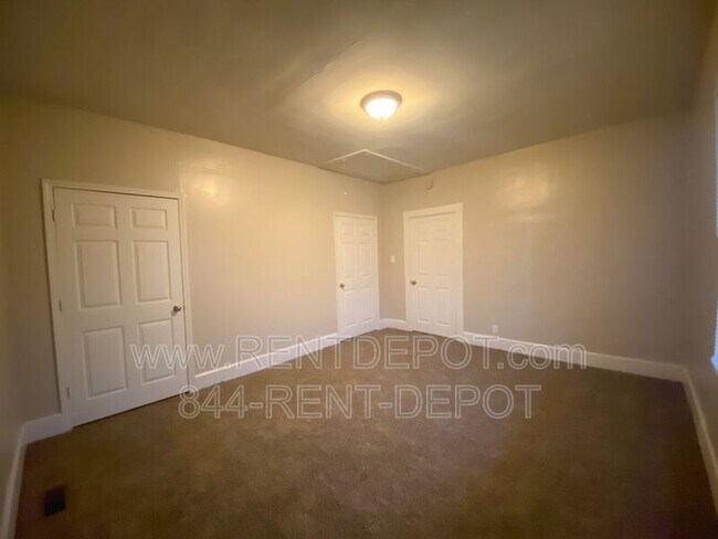 Photo - 1626 E Division St