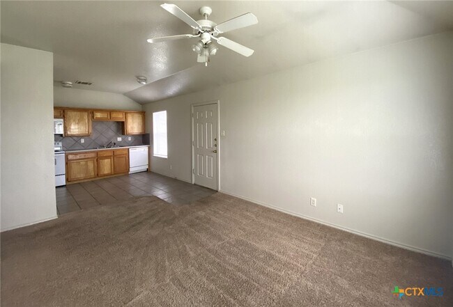 Photo - 3709 Littleleaf Dr Unit B