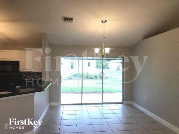 Photo - 3707 7th St W