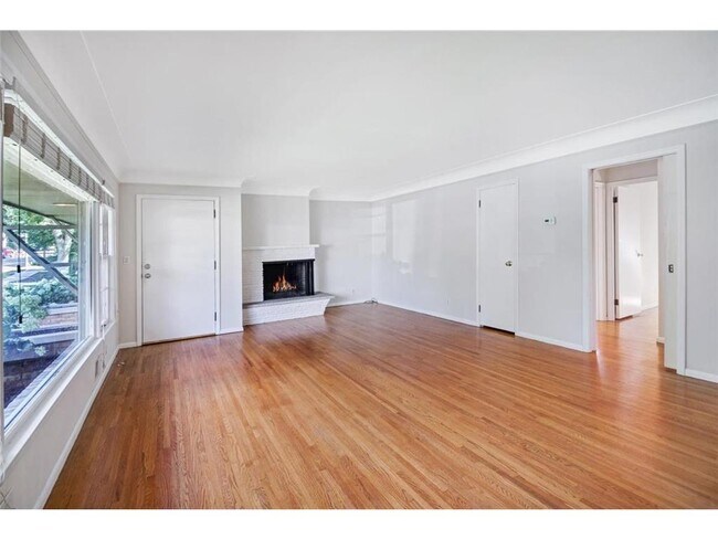 Photo - 3829 Ewing Ave S