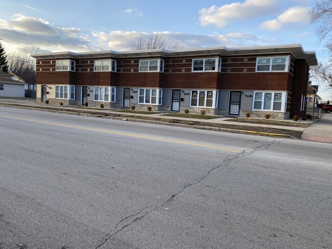 Photo - 126 Sibley Blvd