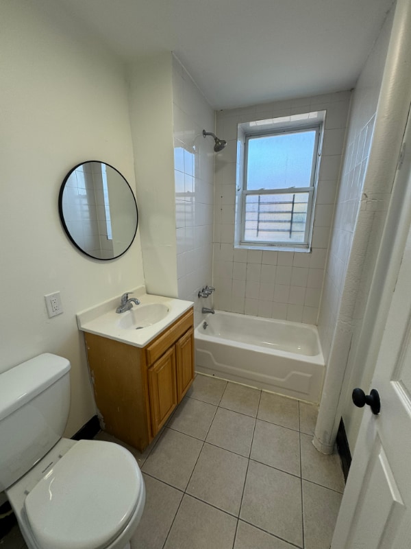 Building Photo - 1183 Broad St Unit 3 Rental