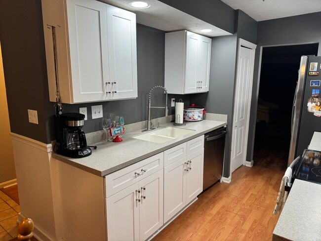 Photo - 489 Piping Rock Rd Unidad 489