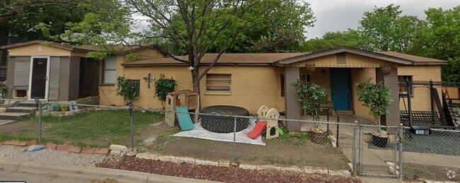 Building Photo - 1034 Wheatley Ave Rental