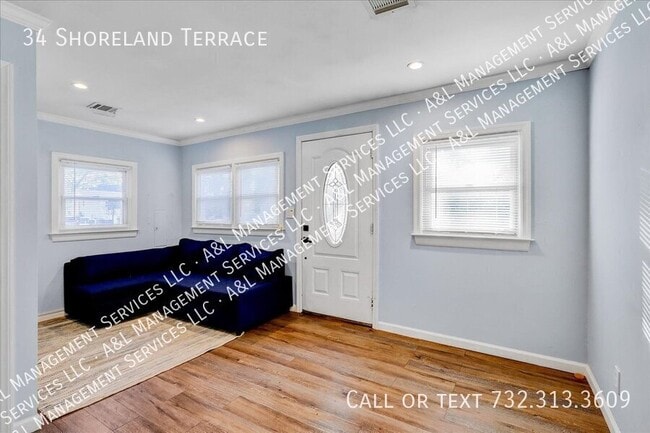 Photo - 34 Shoreland Terrace