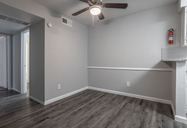 Northlake Manor Apartments
