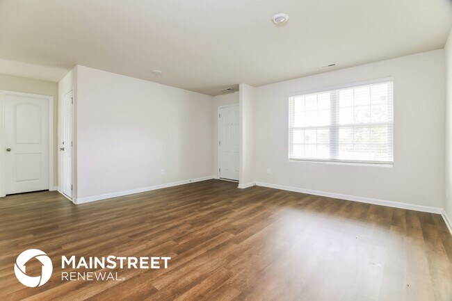 Photo - 336 Gourd St