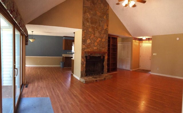 Photo - 210 Suffolk Dr
