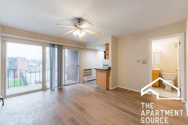 Photo - 6151 W Thorndale Ave Unidad 2B