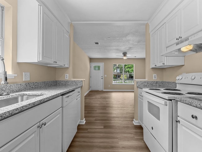 Building Photo - 207 Townes Ct Unit B Rental