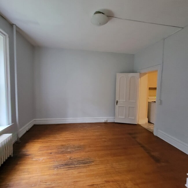 8 N Williams St Unit 2