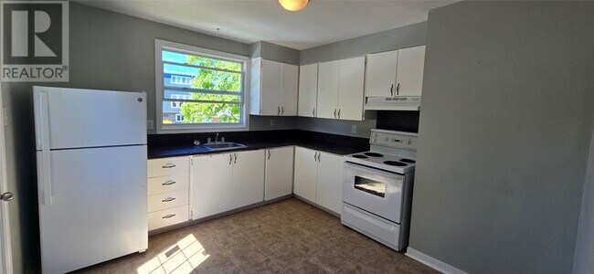 Photo - 43 Eastaff St