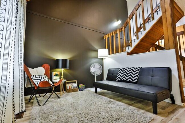 Photo - 961 Dewdney Way Unité SI ID1526906P