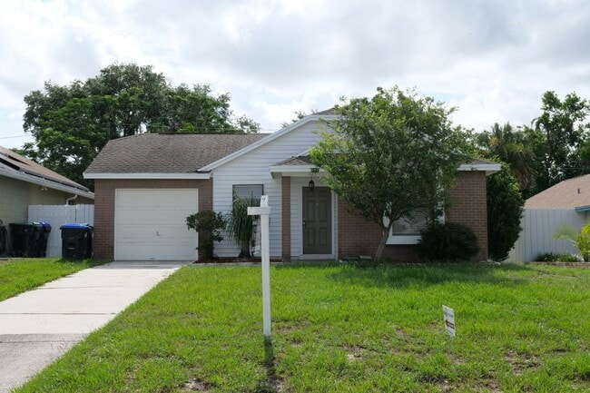 Spacious & Bright 2BD/1BA Home – Move-In R... - Spacious & Bright 2BD/1BA Home – Move-In R...