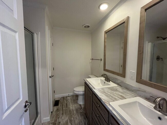 Photo - 271 Sable Dr