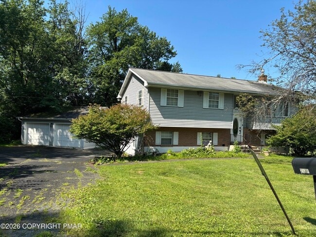 2639 Lakeshore Dr