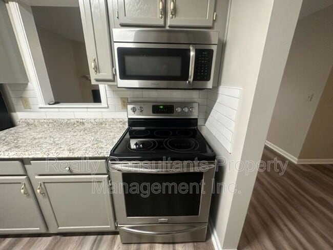 Photo - 800 Folly Ct