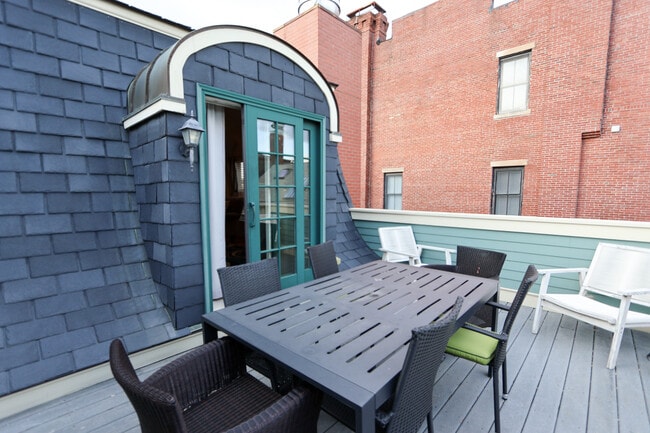 Photo - 2 Harvard Sq Unit 2