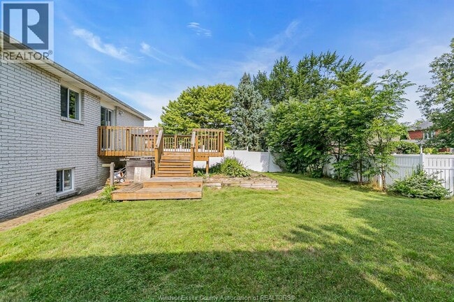 Photo - 850 Lake Shore Dr