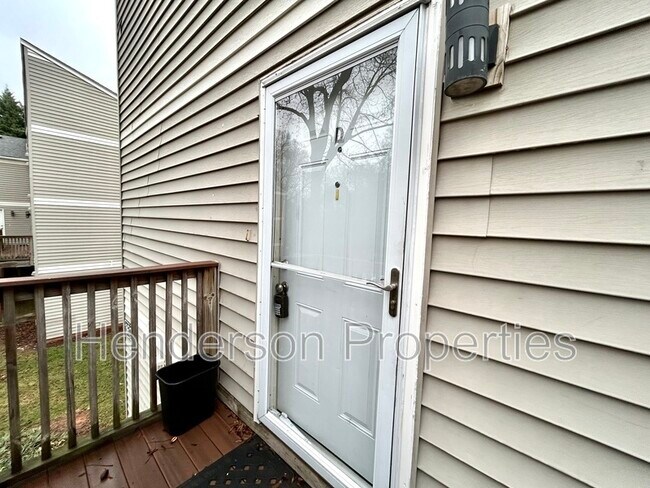 Photo - 1625 Merry Oaks Rd Unit D