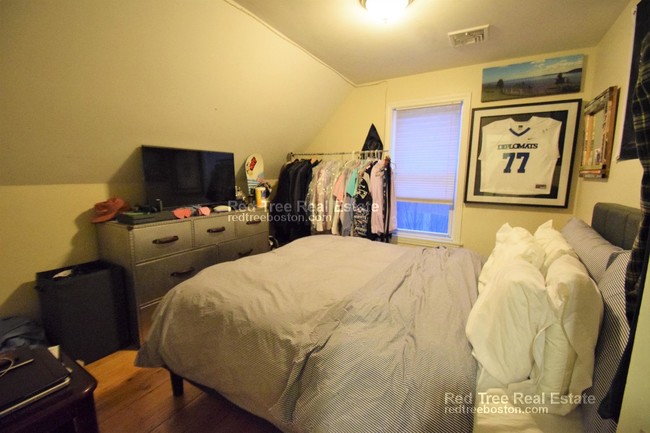 Photo - 23 Caldwell St Unit 2