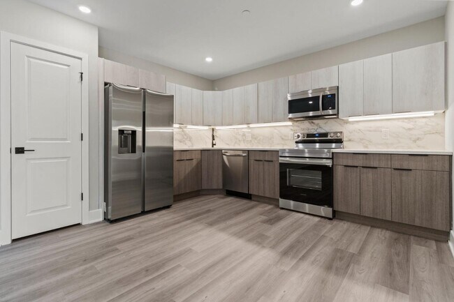 Photo - 520 N 37th St