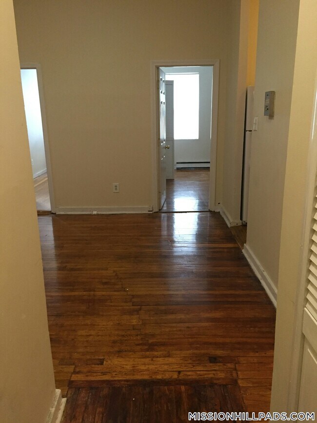 Photo - 896 Huntington Ave Unit 4