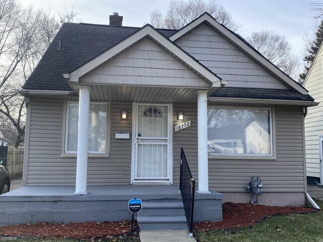 3 br, 1.5 bath House - 18752 Kenosha St - 3 br, 1.5 bath House - 18752 Kenosha St