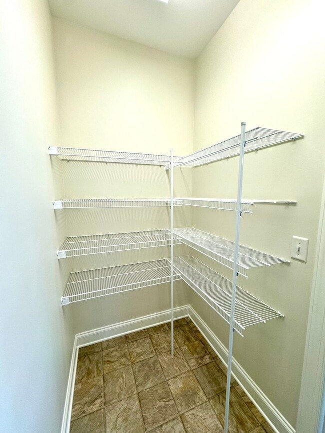 Photo - End Unit Townhouse for rent in Bluestone H...