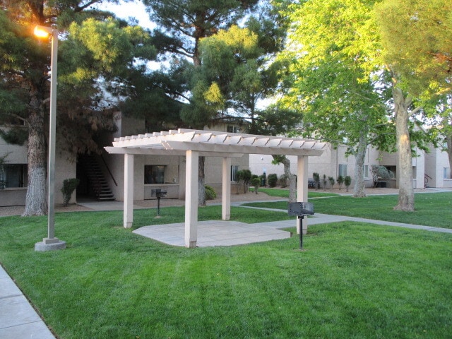 Photo - Parkcrest Village