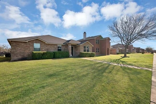 Photo - 1120 Bumble Bee Dr