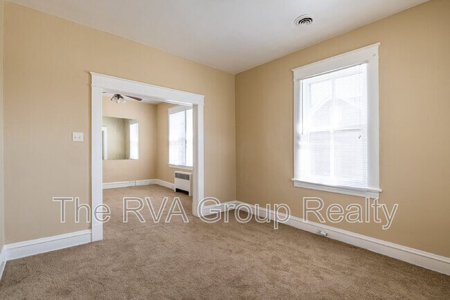 Photo - 2010 Fairfield Ave