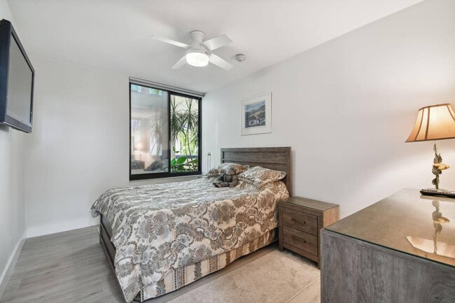 Photo - 1922 Harbourside Dr Unidad SI FL1-ID1590867P