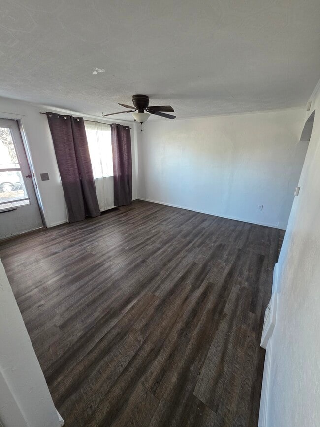 Photo - 711 Santa Clara Ave Unit B