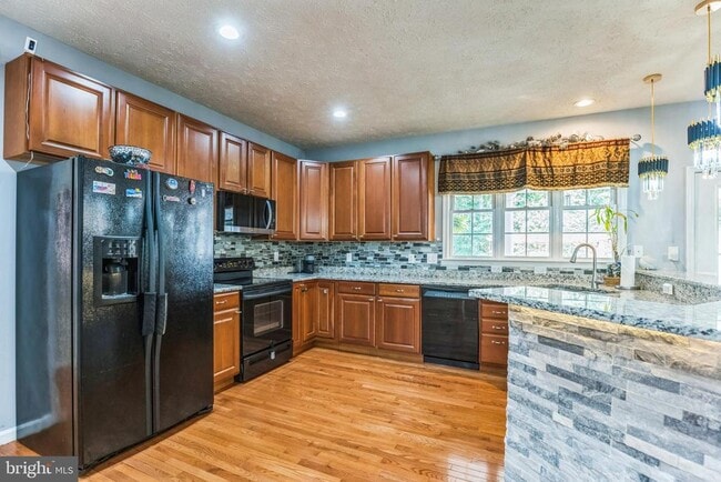 Photo - 8941 Grotto Ct