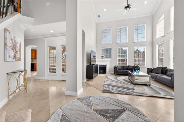 Photo - 4440 Jardin St